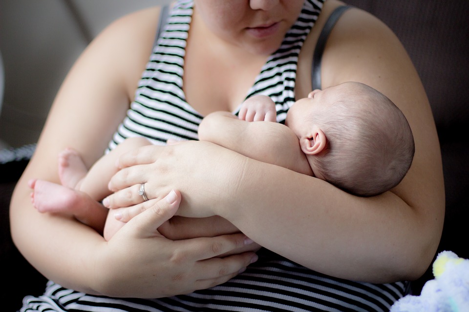 Il faut bien s’occuper d’un bébé dès sa naissance